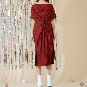 CLAUDE Bianca Pleated Drape Dress Medium Burgundy Tied Waist New wit Tags